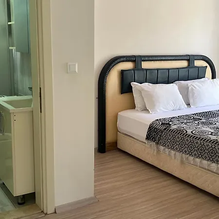 Grand Teoshan Ve Appartement Seferihisar