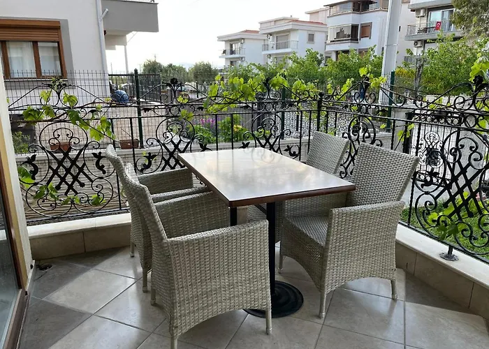 Apartment Grand Teoshan Ve