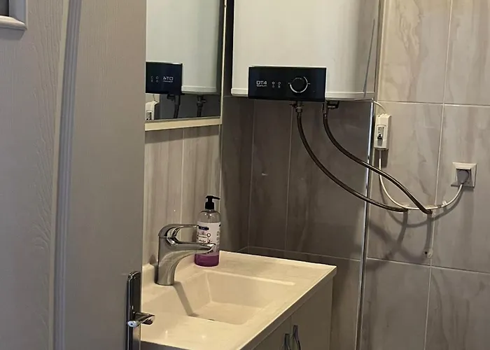 Apartment Grand Teoshan Ve *